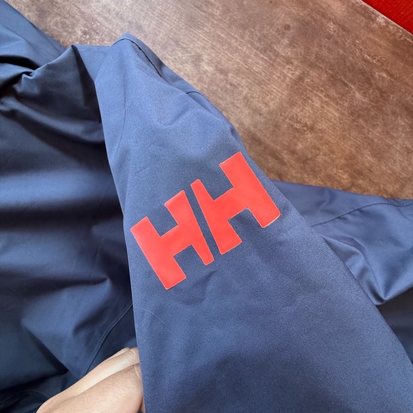 Helly Hansen Blue Jacket with Red Details - Picture 4 of 6